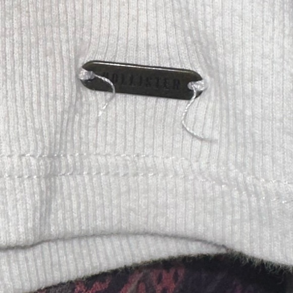 Hollister Top - Picture 6 of 8